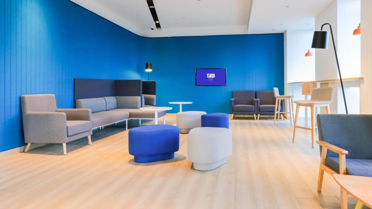 Holiday Inn Express Shanghai Pudong Airport By Ihg Екстер'єр фото